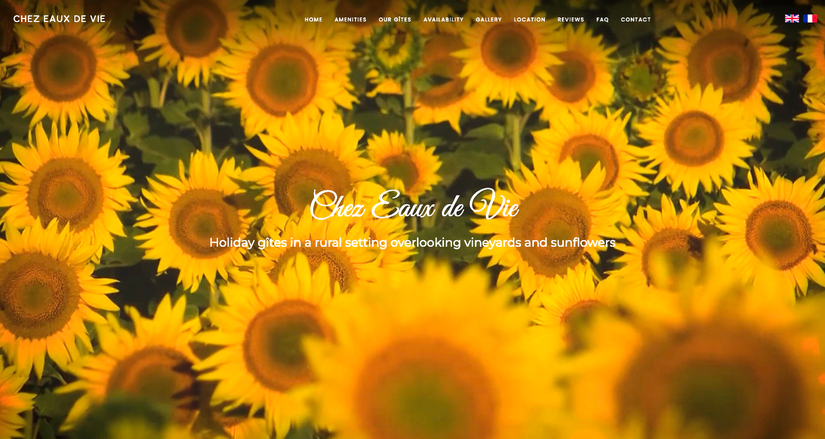 Multi Lingual website holiday booking site English & French language website with online availability calendar